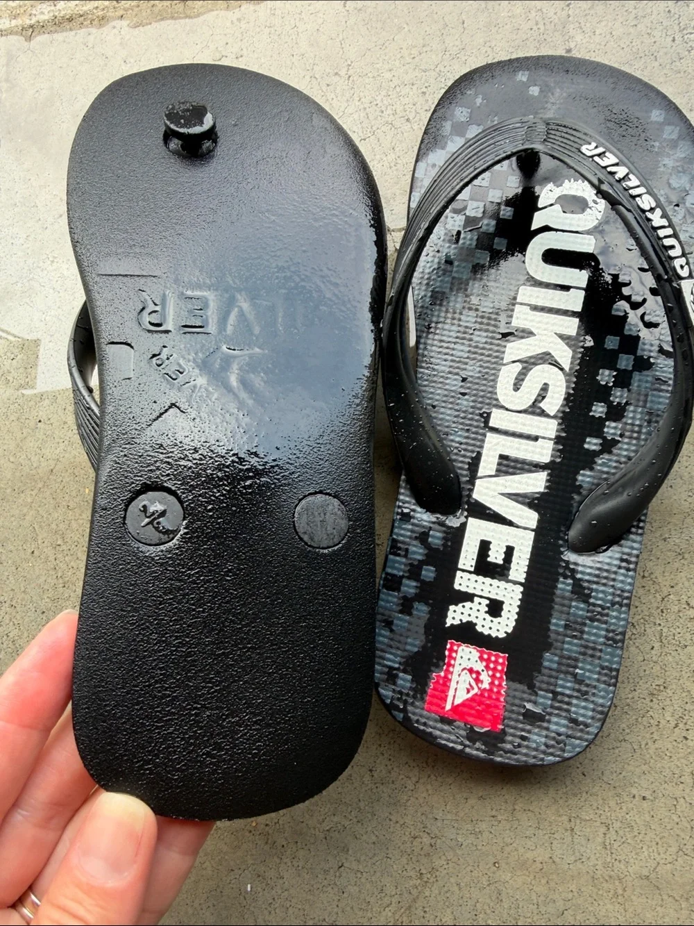 Quiksilver Black Flip Flops bundle